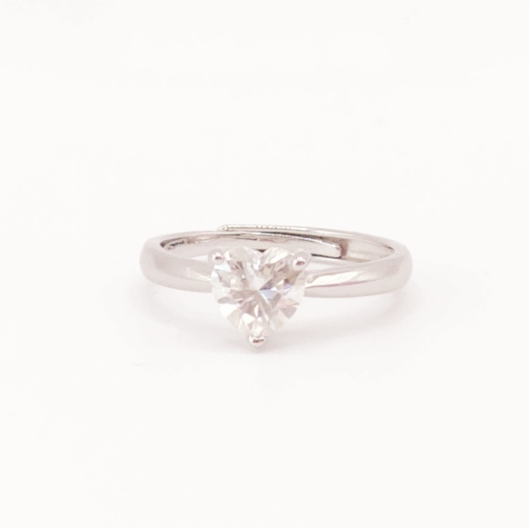 1 carat Heart Solitaire Moissanite Adjustable Ring - Picture 6 of 8